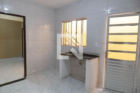 Cozinha de casa para alugar com 1 quarto, 45m² em Jardim Irene, Guarulhos