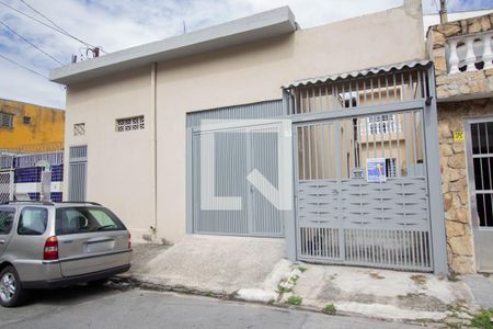 Casa à venda com 200m², 2 quartos e 2 vagasFachada 