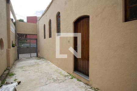 Casa à venda com 200m², 2 quartos e 2 vagasQuintal