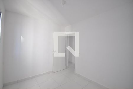 Quarto 1 de apartamento para alugar com 2 quartos, 40m² em Vila Santos, São Paulo