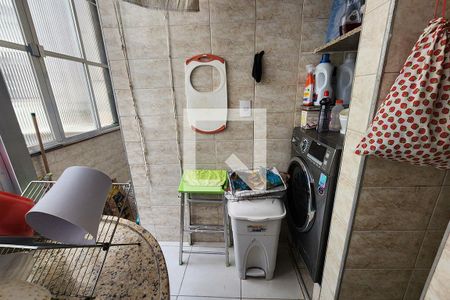 Apartamento à venda com 110m², 3 quartos e 1 vagaÁrea de Serviço