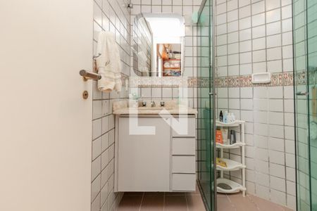 Apartamento à venda com 160m², 4 quartos e 3 vagas Apartamento à venda com 160m², 4 quartos e 3 vagasBanheiro da Suíte 2