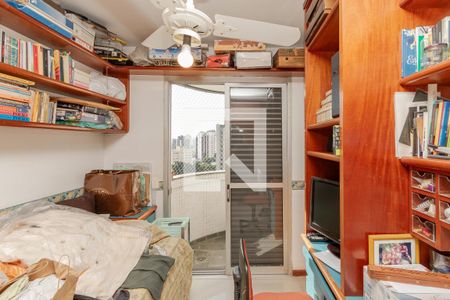 Apartamento à venda com 160m², 4 quartos e 3 vagas Apartamento à venda com 160m², 4 quartos e 3 vagasSuíte 2