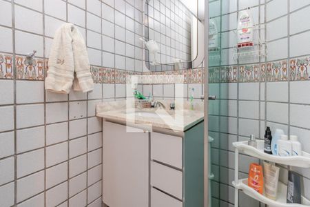 Apartamento à venda com 160m², 4 quartos e 3 vagas Apartamento à venda com 160m², 4 quartos e 3 vagasBanheiro da Suíte 2