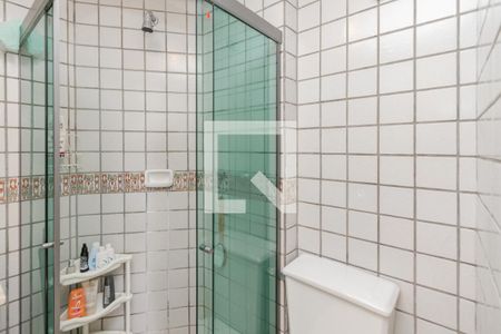 Apartamento à venda com 160m², 4 quartos e 3 vagas Apartamento à venda com 160m², 4 quartos e 3 vagasBanheiro da Suíte 2