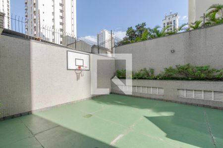 Apartamento à venda com 160m², 4 quartos e 3 vagas Apartamento à venda com 160m², 4 quartos e 3 vagasQuadra