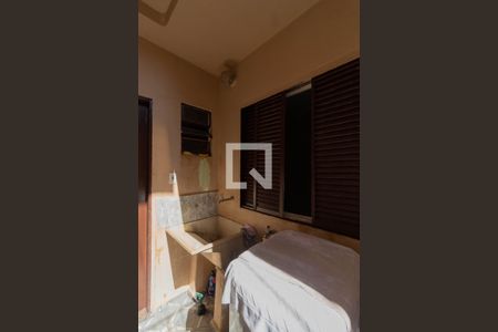 Casa à venda com 140m², 4 quartos e 1 vagaÁrea de Serviço da Casa  2 e 3