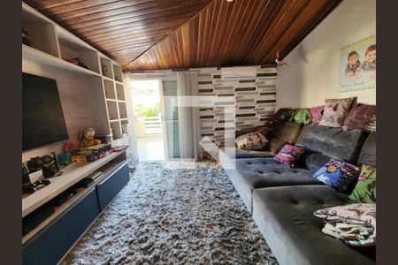 Foto 28 de casa à venda com 4 quartos, 223m² em Vila Bertioga, São Paulo