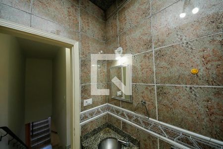 Casa para alugar com 200m², 4 quartos e 2 vagasBanheiro