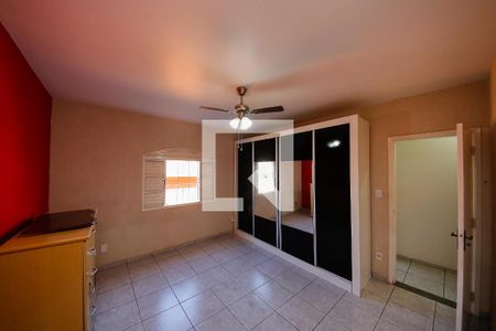 Casa para alugar com 200m², 4 quartos e 2 vagasQuarto 1