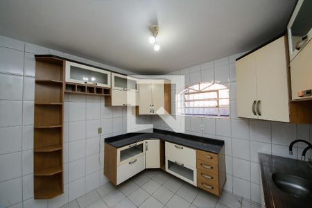 Casa para alugar com 200m², 4 quartos e 2 vagasCozinha