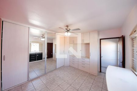 Suíte de casa para alugar com 4 quartos, 200m² em Vila Ivone, São Paulo