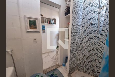 banheiro  de apartamento à venda com 1 quarto, 30m² em Centro, Rio de Janeiro