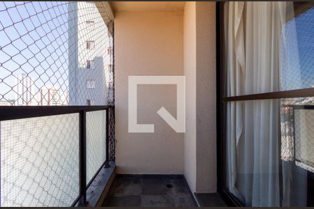 Varanda de apartamento para alugar com 3 quartos, 78m² em Vila Bertioga, São Paulo