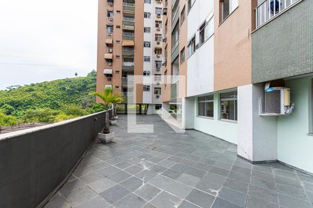 Apartamento para alugar com 75m², 3 quartos e 1 vagaÁrea comum