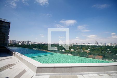 Studio à venda com 40m², 1 quarto e 1 vaga Studio à venda com 40m², 1 quarto e 1 vagaPiscina