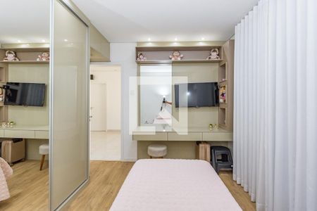 Casa à venda com 470m², 4 quartos e 8 vagasQuarto 2