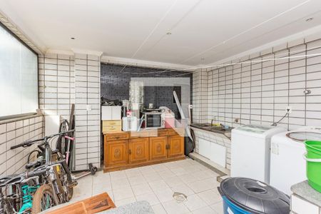 Casa à venda com 470m², 4 quartos e 8 vagasÁrea de Serviço