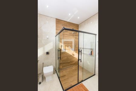 Casa à venda com 470m², 4 quartos e 8 vagasBanheiro da Suíte