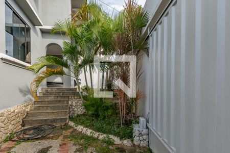 Casa à venda com 470m², 4 quartos e 8 vagasEntrada - Garagem