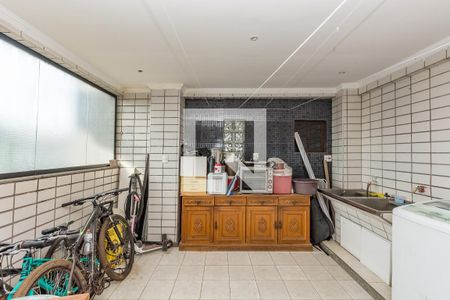 Casa à venda com 470m², 4 quartos e 8 vagasÁrea de Serviço