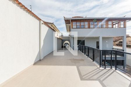 Casa à venda com 470m², 4 quartos e 8 vagasÁrea externa
