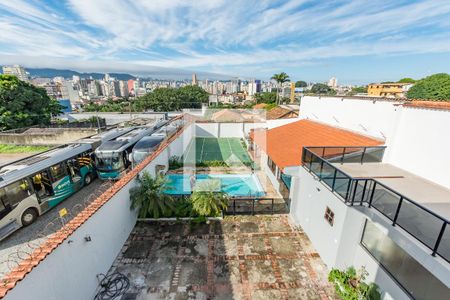 Casa à venda com 470m², 4 quartos e 8 vagasVaranda dos Quarto 3 e 4