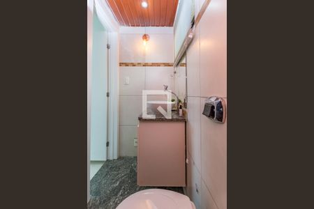 Casa à venda com 470m², 4 quartos e 8 vagasLavabo