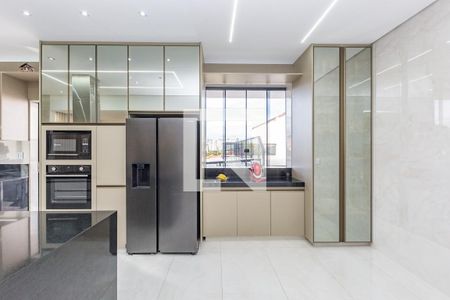 Casa à venda com 470m², 4 quartos e 8 vagasCozinha