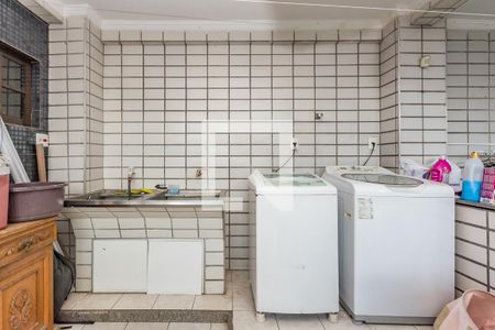 Casa à venda com 470m², 4 quartos e 8 vagasÁrea de Serviço