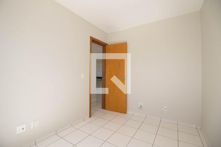 Quarto de apartamento para alugar com 2 quartos, 48m² em Samambaia Sul (samambaia), Brasília