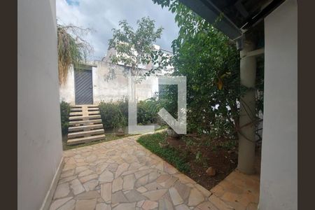 Casa à venda com 419m², 4 quartos e 4 vagasEntrada