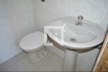 Casa à venda com 419m², 4 quartos e 4 vagasBanheiro da área gourmet