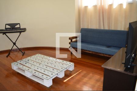 Casa à venda com 419m², 4 quartos e 4 vagasSala 2