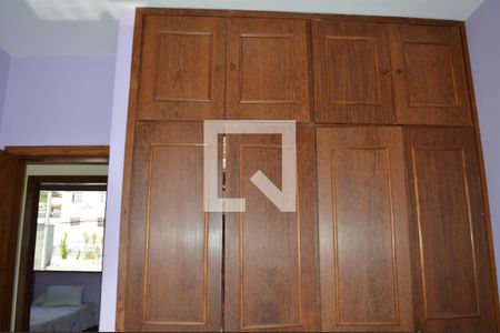 Casa à venda com 419m², 4 quartos e 4 vagasQuarto 4