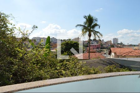Casa à venda com 419m², 4 quartos e 4 vagasVaranda da Suite