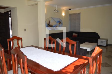 Sala 1 de casa para alugar com 5 quartos, 420m² em Alvorada, Contagem