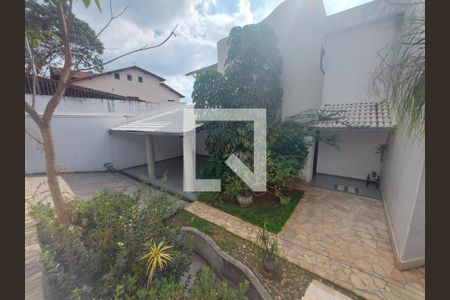 Casa à venda com 419m², 4 quartos e 4 vagasEntrada