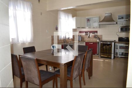 Casa à venda com 419m², 4 quartos e 4 vagasCozinha