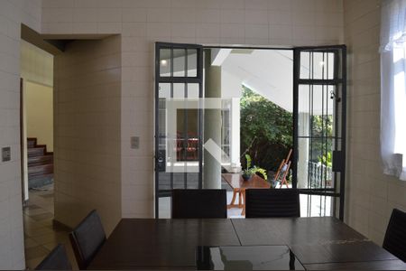 Casa à venda com 419m², 4 quartos e 4 vagasCozinha