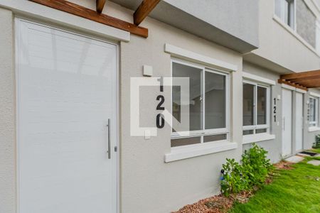 Casa de condomínio à venda com 88m², 2 quartos e 1 vagaFachada