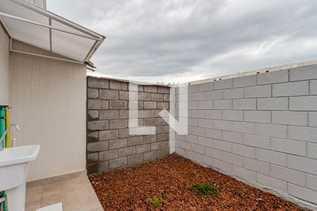 Casa de condomínio à venda com 88m², 2 quartos e 1 vagaCozinha e Área de Serviço