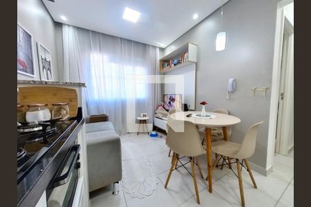 Sala de apartamento à venda com 2 quartos, 31m² em Piqueri, São Paulo