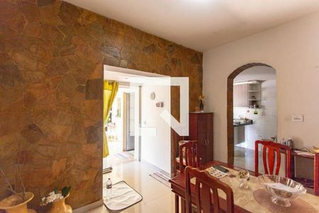 Casa à venda com 483m², 5 quartos e 3 vagas