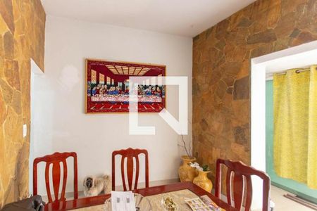 Casa à venda com 483m², 5 quartos e 3 vagas