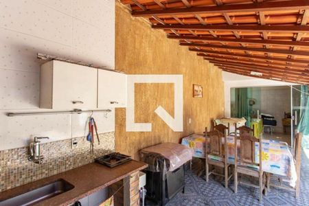 Casa à venda com 483m², 5 quartos e 3 vagas