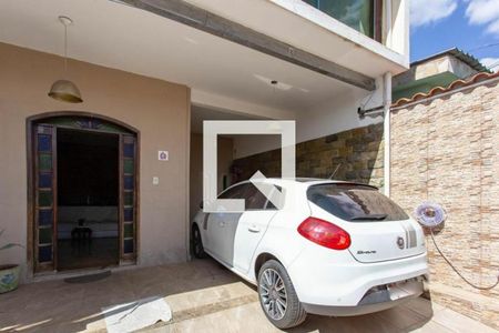 Casa à venda com 483m², 5 quartos e 3 vagas