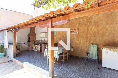 Casa à venda com 483m², 5 quartos e 3 vagas