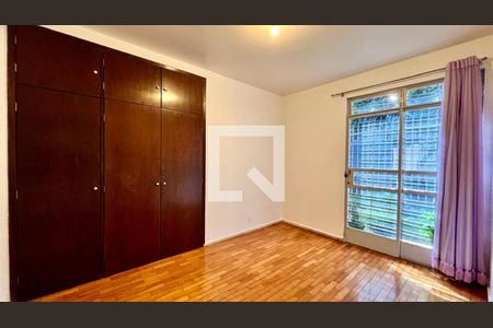 Quarto  de apartamento à venda com 3 quartos, 130m² em Cruzeiro, Belo Horizonte