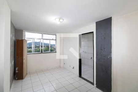 Sala de apartamento para alugar com 1 quarto, 39m² em Campo Grande, Rio de Janeiro